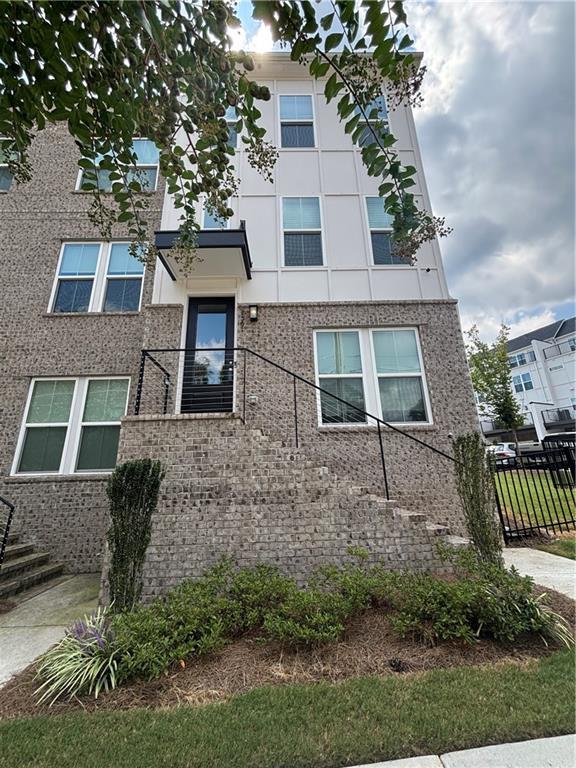 Image for property 2551 Astaire Court, Atlanta, GA 30318