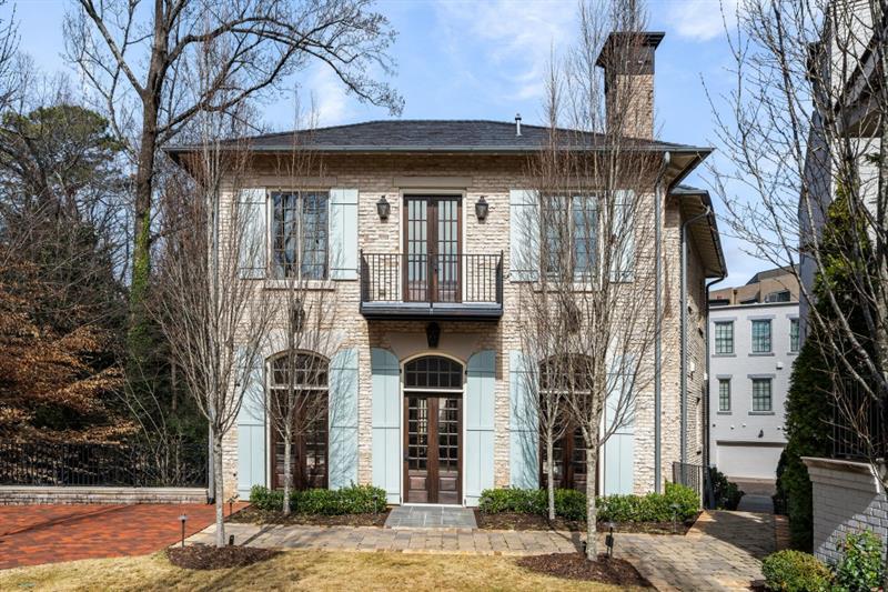 Image for property 229 Dovecrest Drive, Atlanta, GA 30305