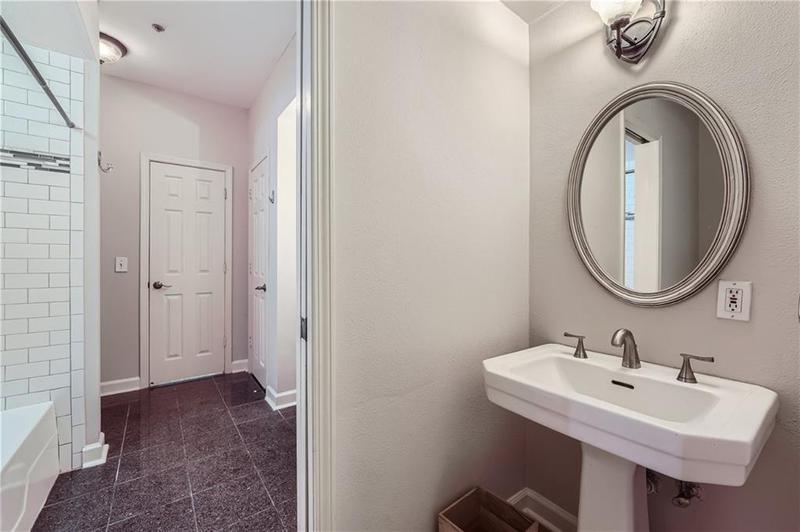 Image for property 3777 Peachtree Road 434, Brookhaven, GA 30319