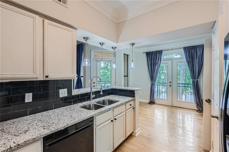 Image for property 3777 Peachtree Road 434, Brookhaven, GA 30319