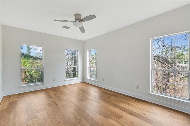 Image for property 5641 Roswell Road 101, Atlanta, GA 30342