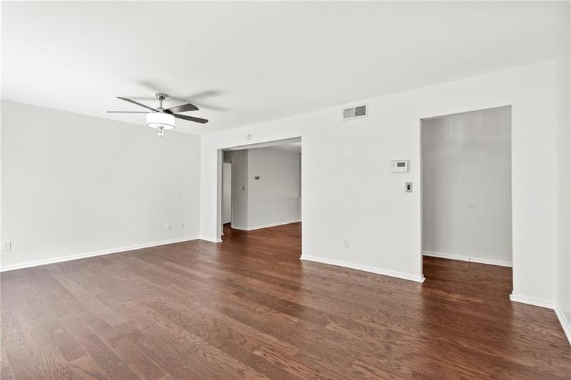Image for property 6851 Roswell Road F33, Sandy Springs, GA 30328