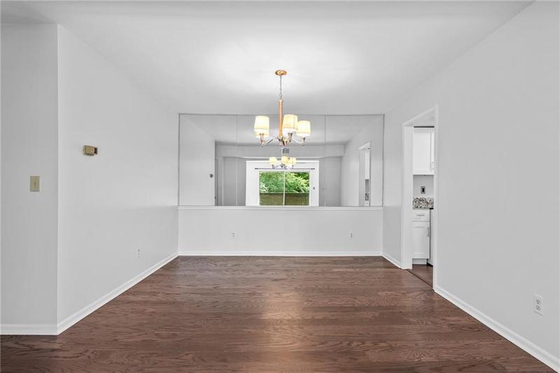 Image for property 6851 Roswell Road F33, Sandy Springs, GA 30328