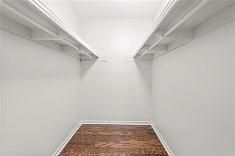 Image for property 6851 Roswell Road F33, Sandy Springs, GA 30328
