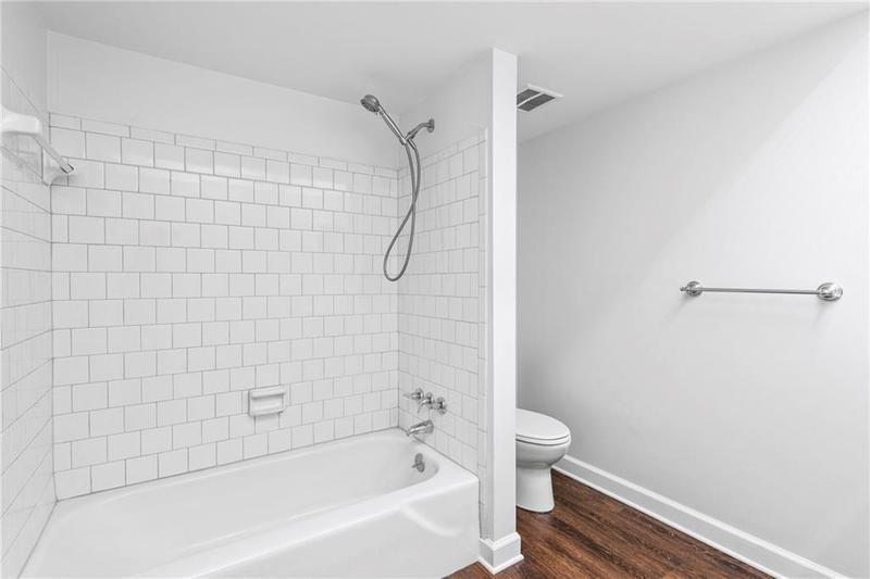 Image for property 6851 Roswell Road F33, Sandy Springs, GA 30328