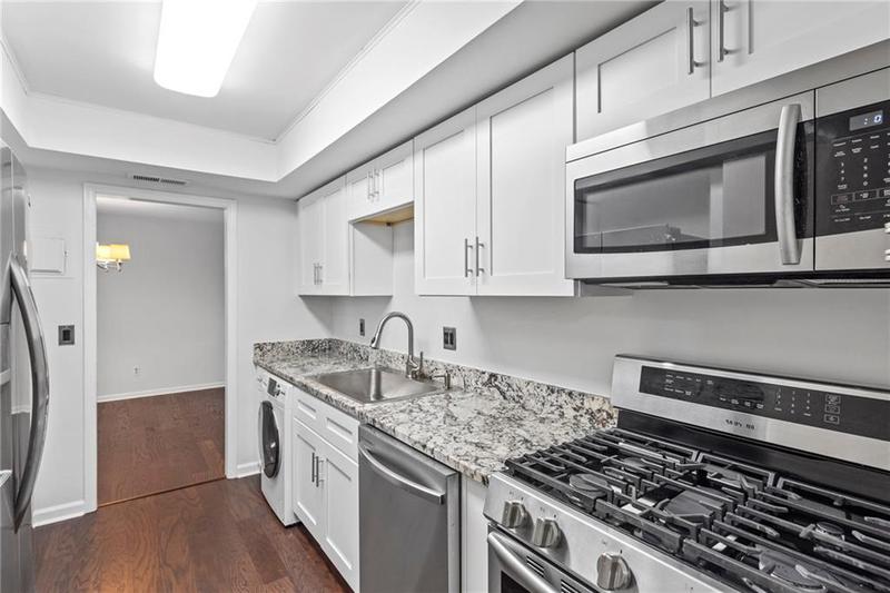 Image for property 6851 Roswell Road F33, Sandy Springs, GA 30328