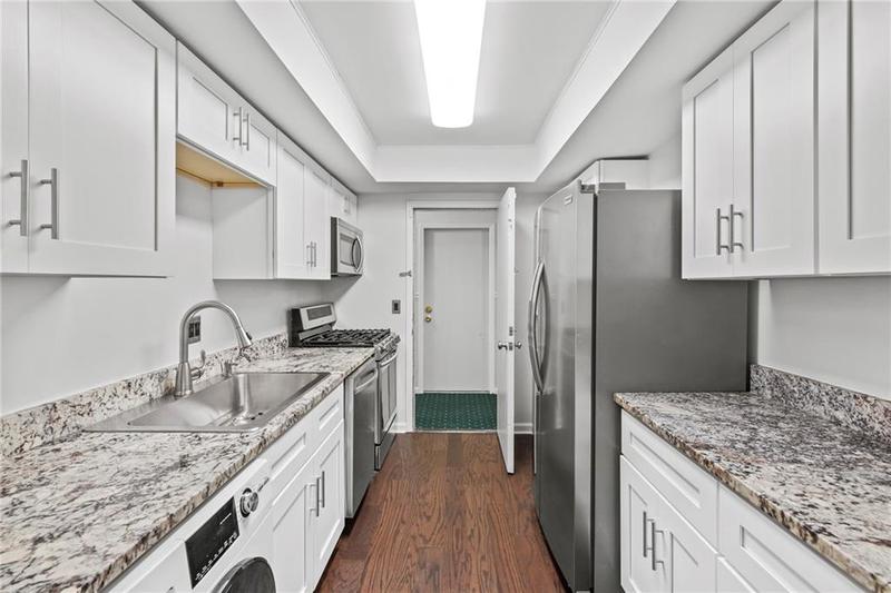 Image for property 6851 Roswell Road F33, Sandy Springs, GA 30328