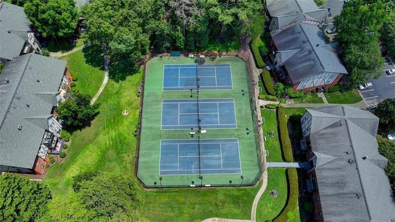 Image for property 6851 Roswell Road F33, Sandy Springs, GA 30328