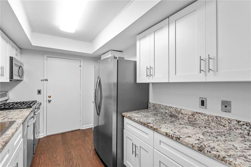 Image for property 6851 Roswell Road F33, Sandy Springs, GA 30328