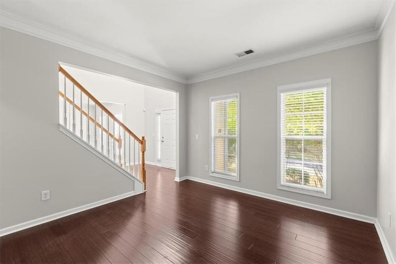 Image for property 911 Queensbrooke Way, Mableton, GA 30126
