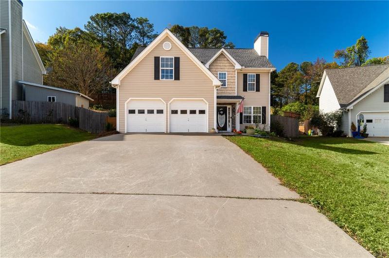 Image for property 215 Mackenzie Court, Canton, GA 30115
