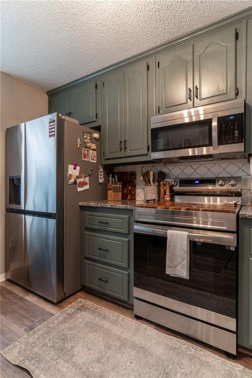 Image for property 215 Mackenzie Court, Canton, GA 30115