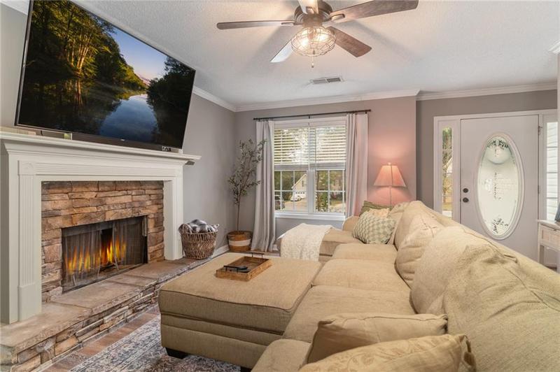 Image for property 215 Mackenzie Court, Canton, GA 30115