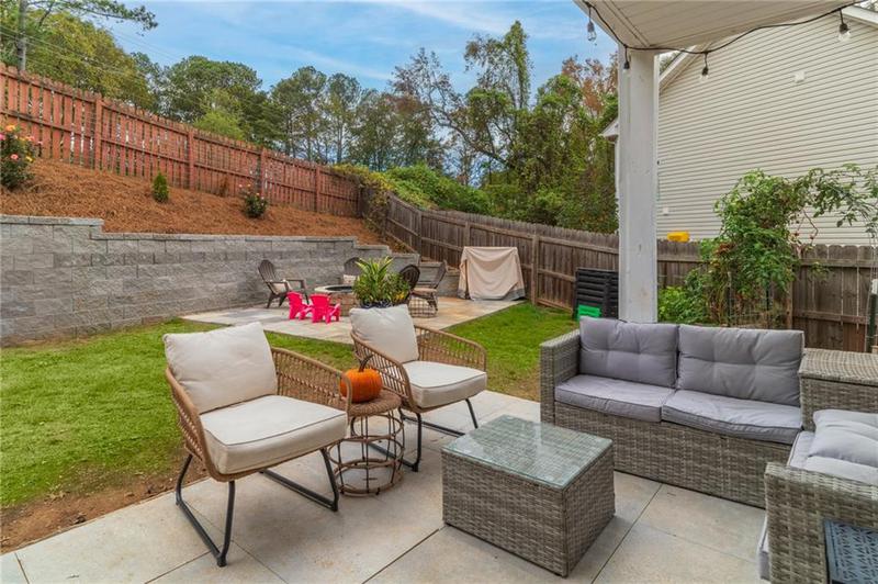 Image for property 215 Mackenzie Court, Canton, GA 30115