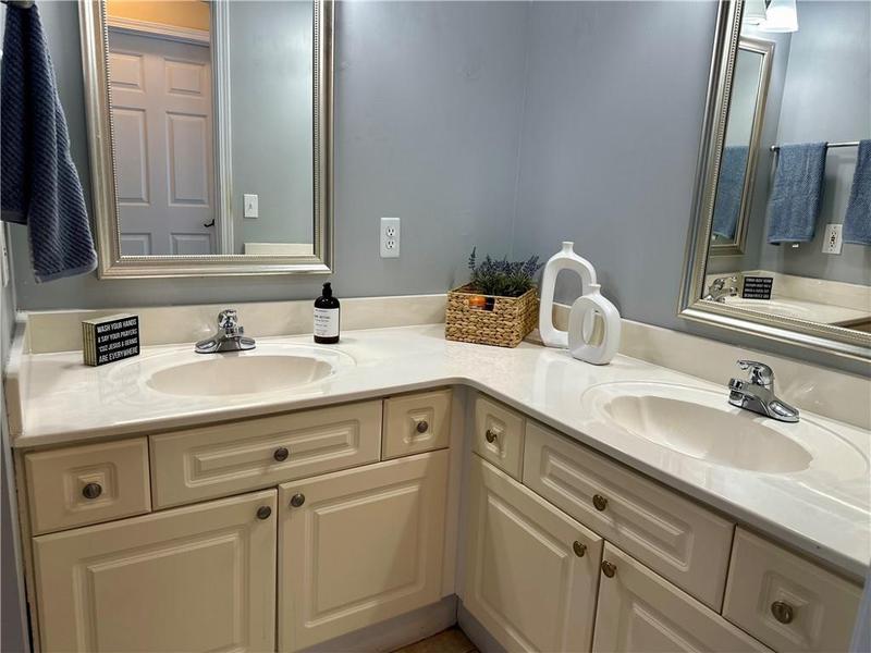 Image for property 3334 Peachtree Road 1505, Atlanta, GA 30326