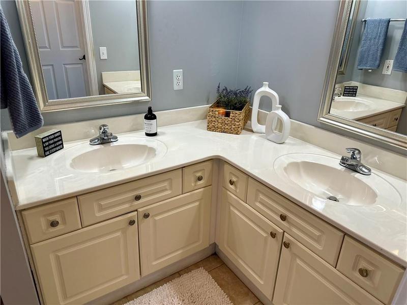 Image for property 3334 Peachtree Road 1505, Atlanta, GA 30326