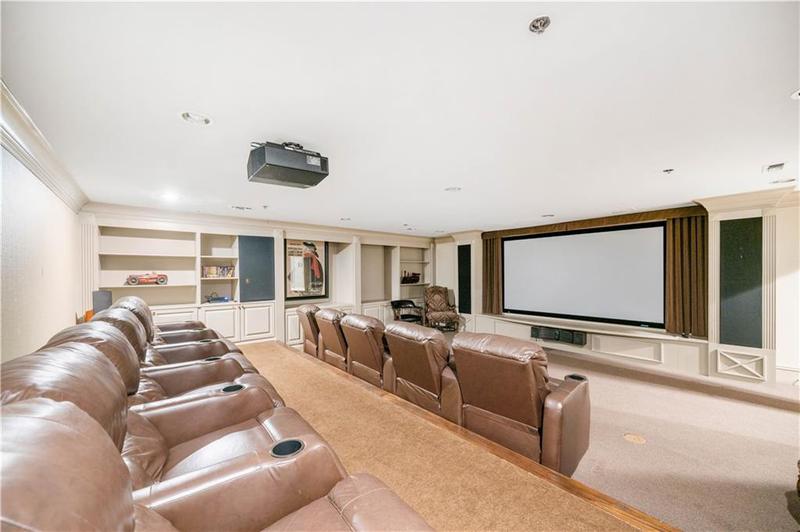 Image for property 3334 Peachtree Road 1505, Atlanta, GA 30326