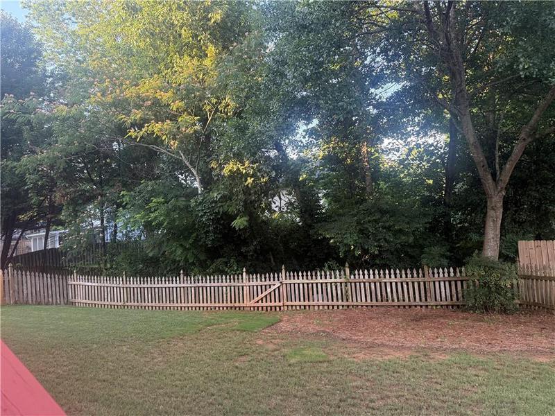 Image for property 1919 BARRETT KNOLL Circle, Kennesaw, GA 30152