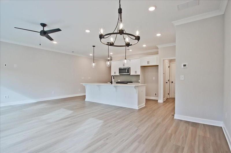 Image for property 697 Sunstone Lane, Lawrenceville, GA 30043