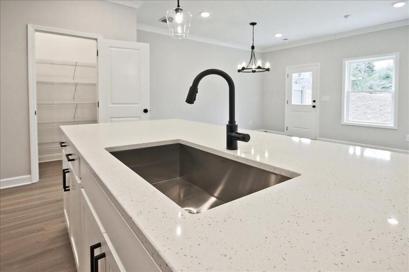 Image for property 697 Sunstone Lane, Lawrenceville, GA 30043