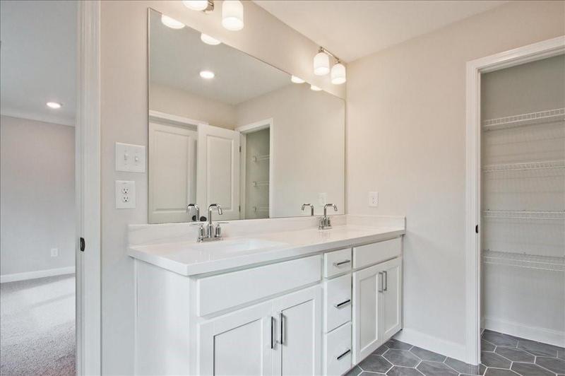 Image for property 697 Sunstone Lane, Lawrenceville, GA 30043