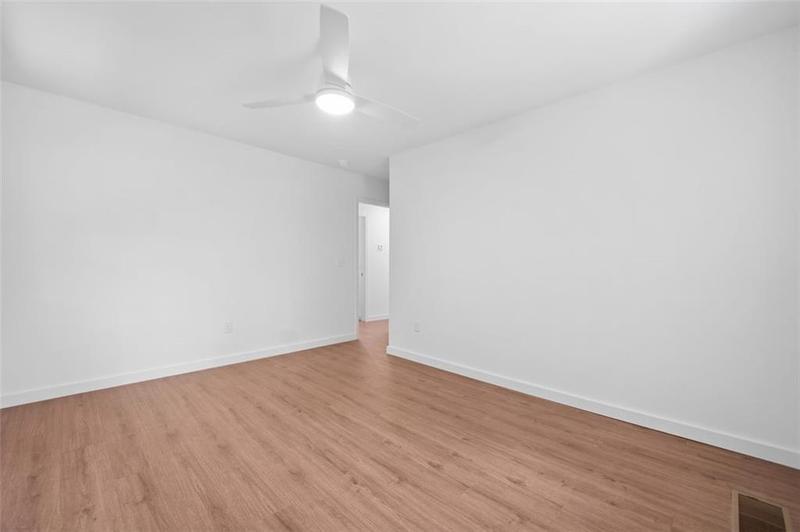 Image for property 401 COTTONWOOD Drive, Woodstock, GA 30189