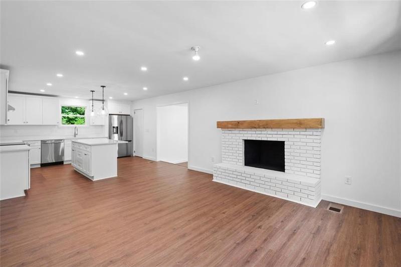 Image for property 401 COTTONWOOD Drive, Woodstock, GA 30189
