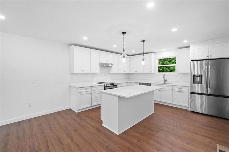Image for property 401 COTTONWOOD Drive, Woodstock, GA 30189