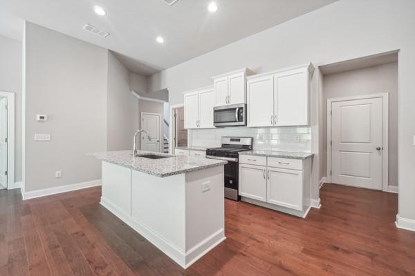 Image for property 376 Lakeside Court, Canton, GA 30114