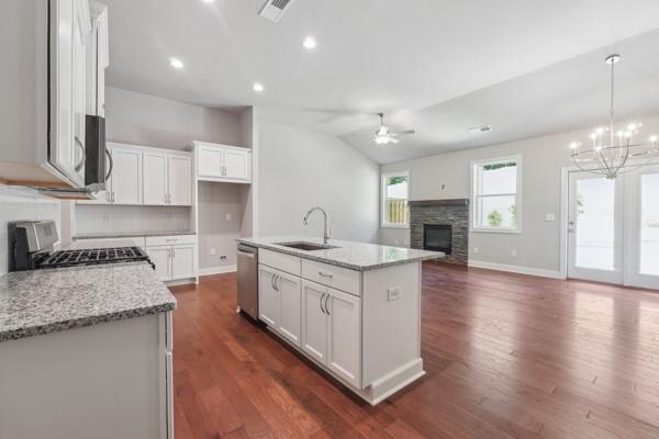 Image for property 376 Lakeside Court, Canton, GA 30114