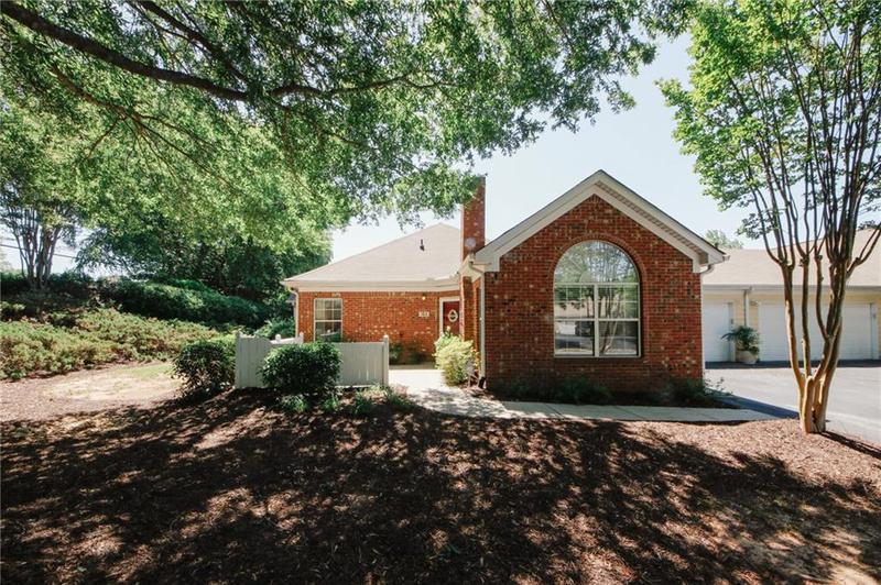 Image for property 2191 Rockbridge Road 103, Stone Mountain, GA 30087