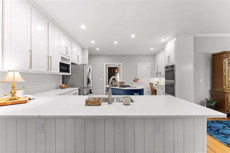 Image for property 5650 PRESERVE Circle, Alpharetta, GA 30005