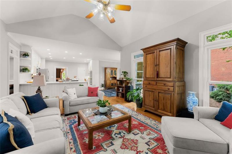 Image for property 5650 PRESERVE Circle, Alpharetta, GA 30005
