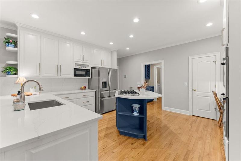 Image for property 5650 PRESERVE Circle, Alpharetta, GA 30005