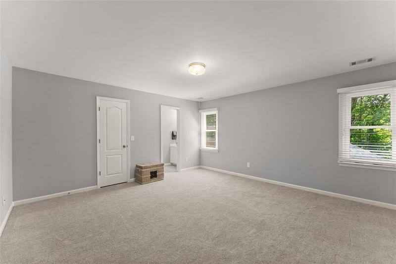 Image for property 5650 PRESERVE Circle, Alpharetta, GA 30005