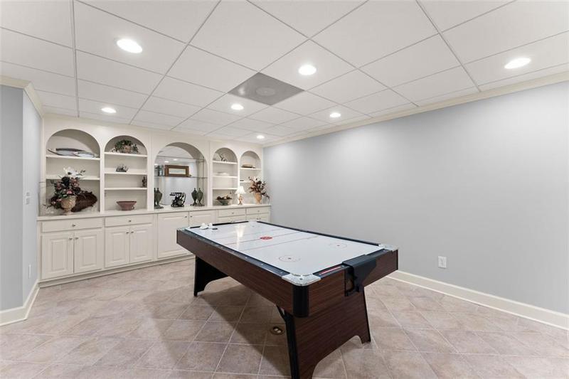 Image for property 5650 PRESERVE Circle, Alpharetta, GA 30005