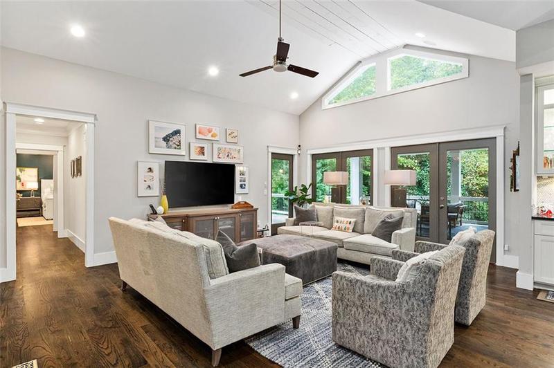 Image for property 2908 Mabry Lane, Brookhaven, GA 30319