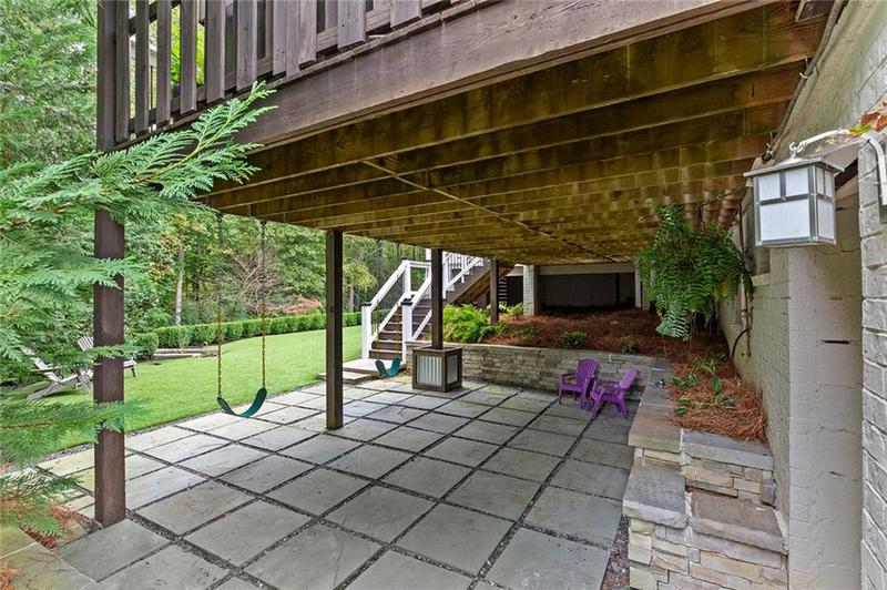 Image for property 2908 Mabry Lane, Brookhaven, GA 30319
