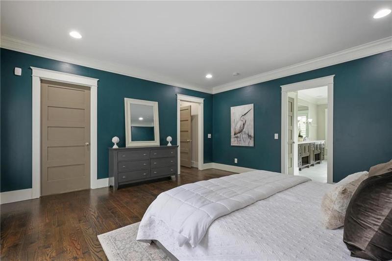 Image for property 2908 Mabry Lane, Brookhaven, GA 30319