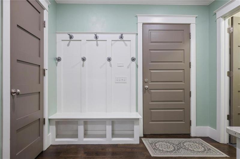 Image for property 2908 Mabry Lane, Brookhaven, GA 30319