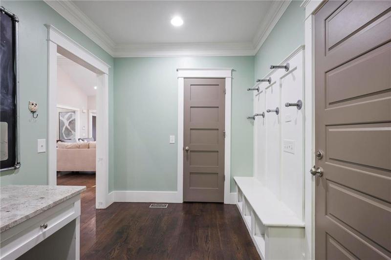 Image for property 2908 Mabry Lane, Brookhaven, GA 30319