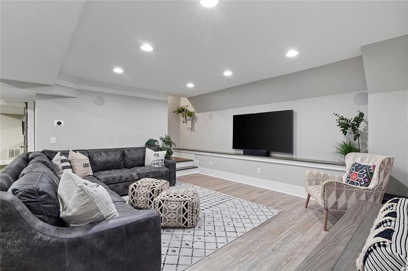 Image for property 2908 Mabry Lane, Brookhaven, GA 30319