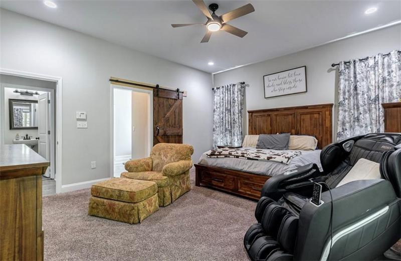 Image for property 1020 Spratlin Mill, Hull, GA 30646