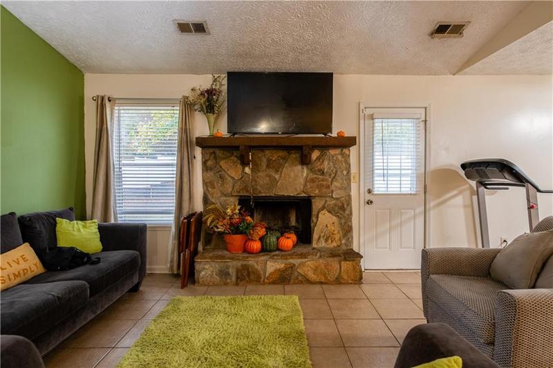 Image for property 7845 Chase Woods Drive, Jonesboro, GA 30236