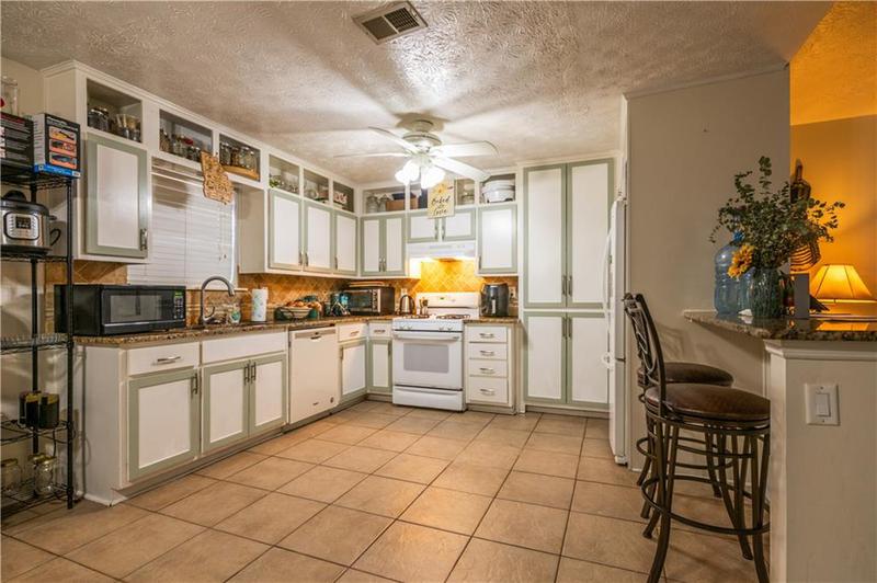 Image for property 7845 Chase Woods Drive, Jonesboro, GA 30236
