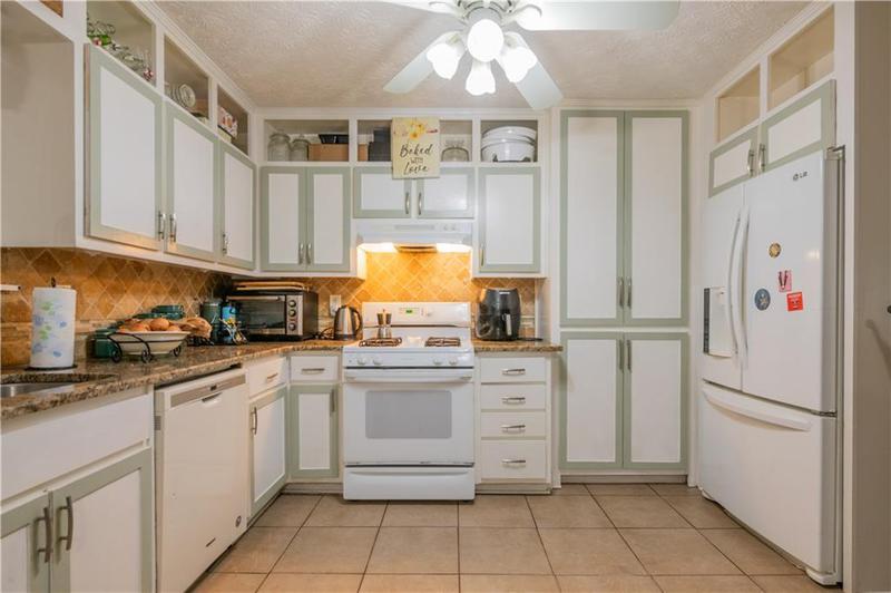 Image for property 7845 Chase Woods Drive, Jonesboro, GA 30236