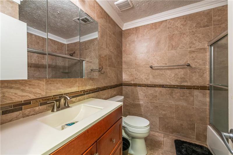 Image for property 7845 Chase Woods Drive, Jonesboro, GA 30236