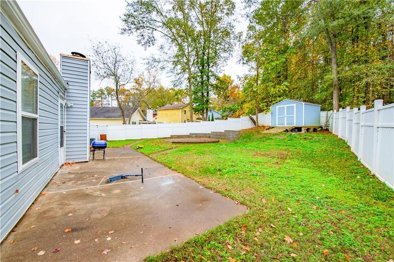 Image for property 7845 Chase Woods Drive, Jonesboro, GA 30236