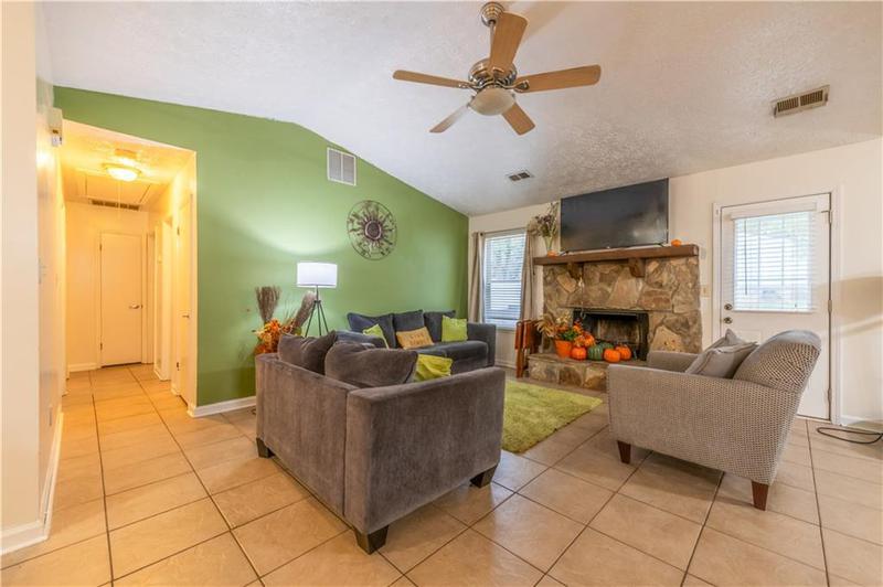 Image for property 7845 Chase Woods Drive, Jonesboro, GA 30236
