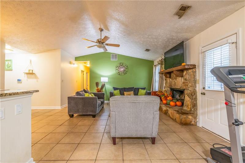 Image for property 7845 Chase Woods Drive, Jonesboro, GA 30236